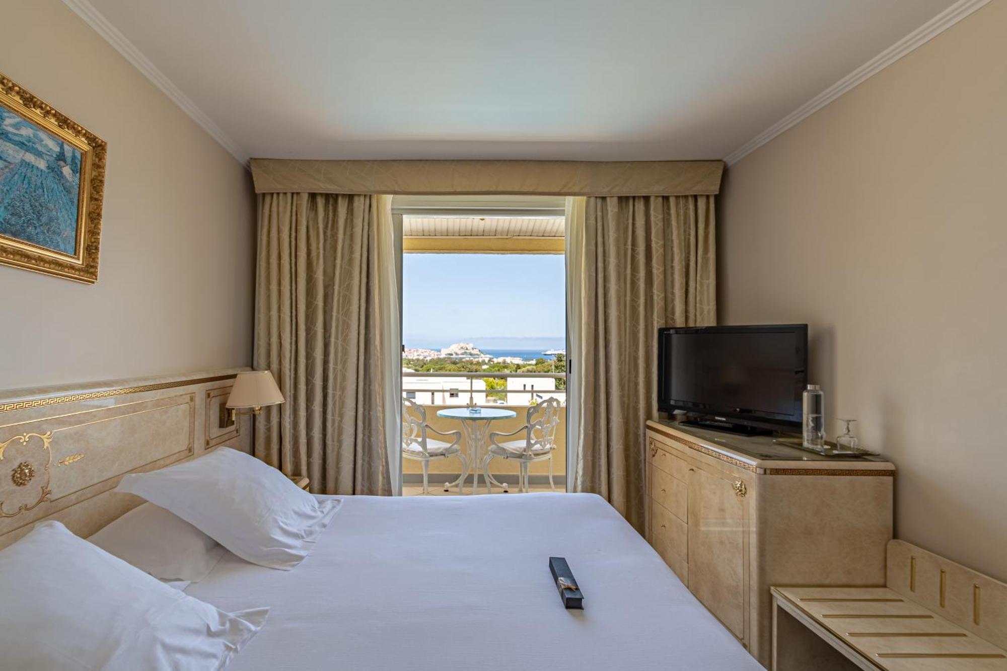 Hotel Corsica & Spa Καλβί Δωμάτιο φωτογραφία